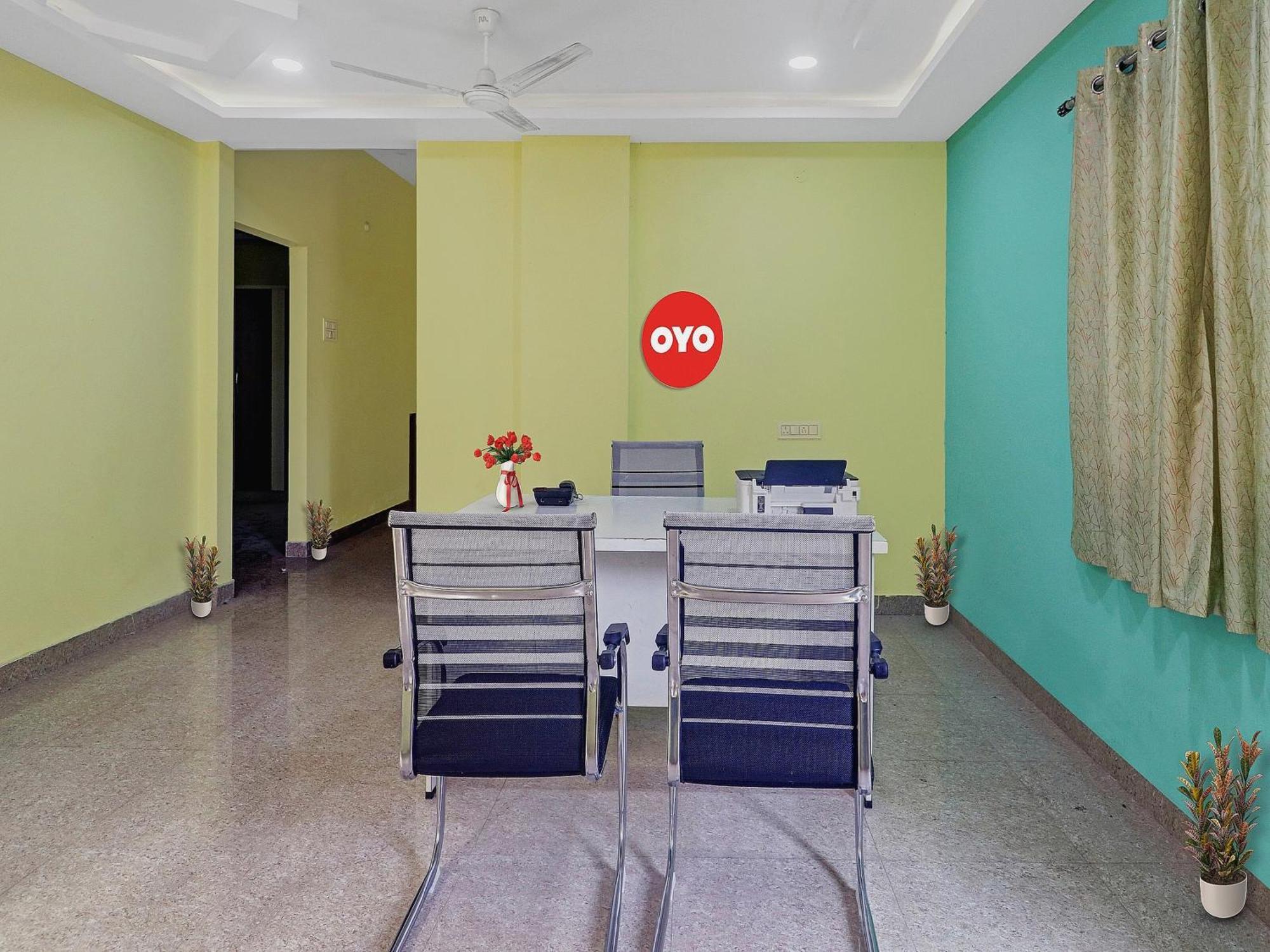 Hotel O S V Residency Kajaguda Near Gachibowli Hyderabad Exteriör bild