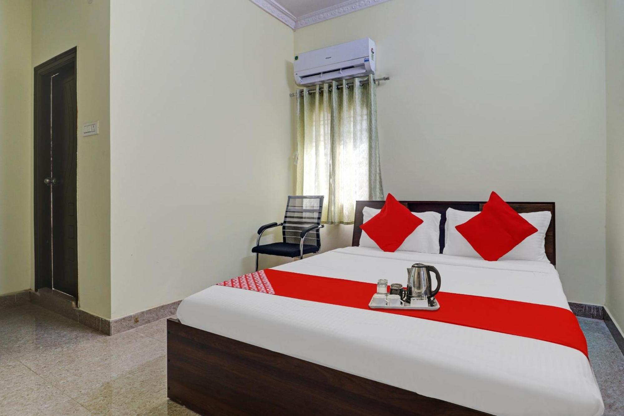 Hotel O S V Residency Kajaguda Near Gachibowli Hyderabad Exteriör bild